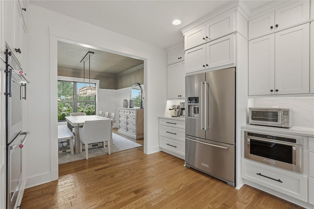 2014 Cherry Rd, Gibsonia, PA 15044