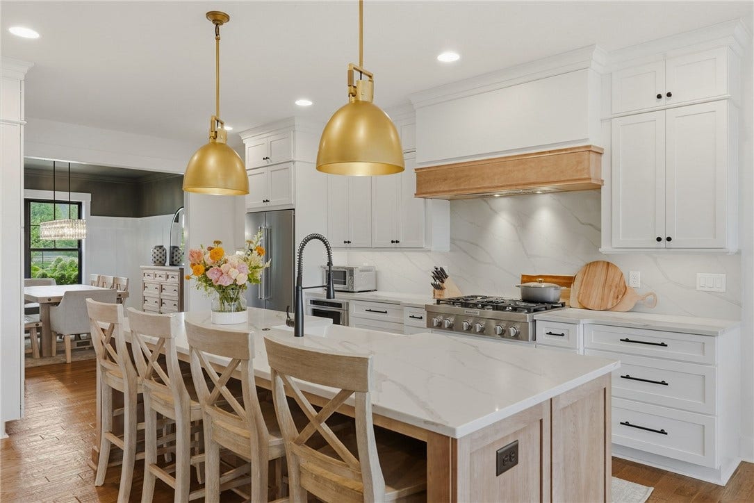 2014 Cherry Rd, Gibsonia, PA 15044