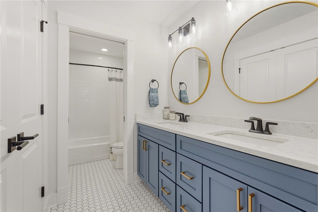 2014 Cherry Rd, Gibsonia, PA 15044