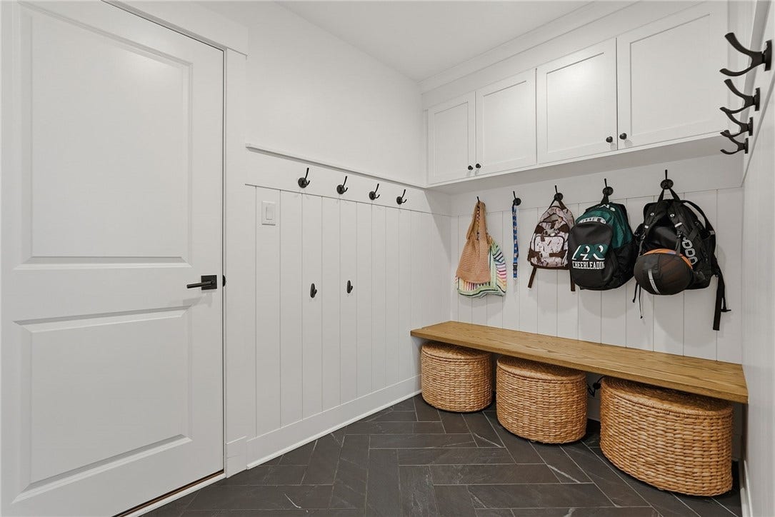 2014 Cherry Rd, Gibsonia, PA 15044