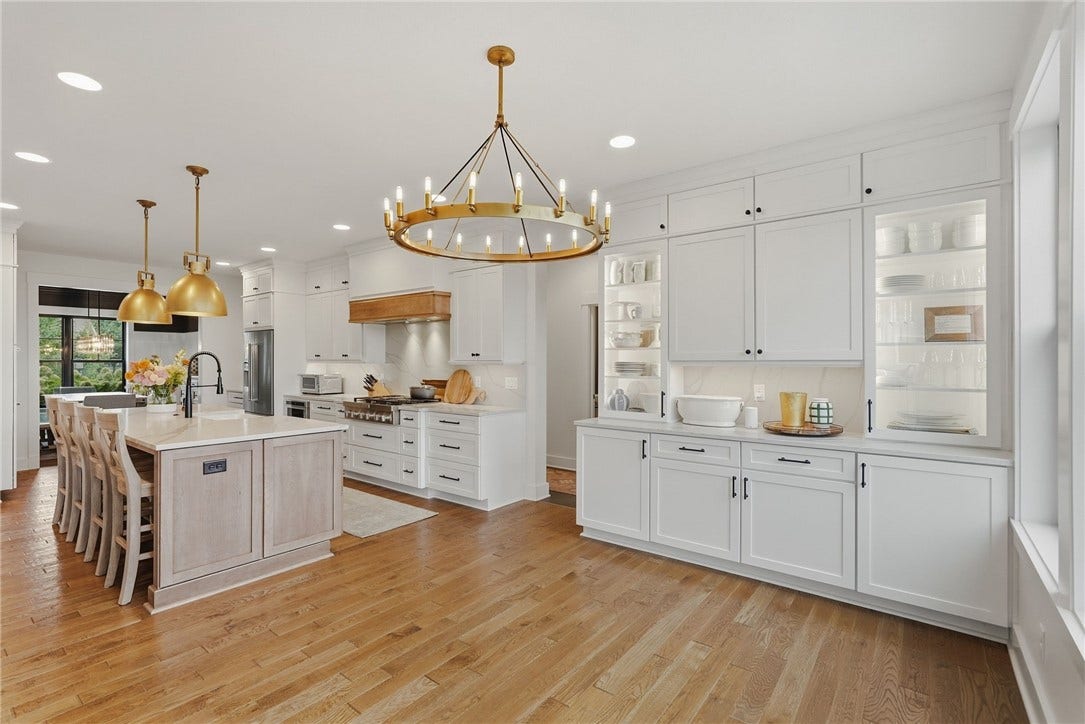 2014 Cherry Rd, Gibsonia, PA 15044