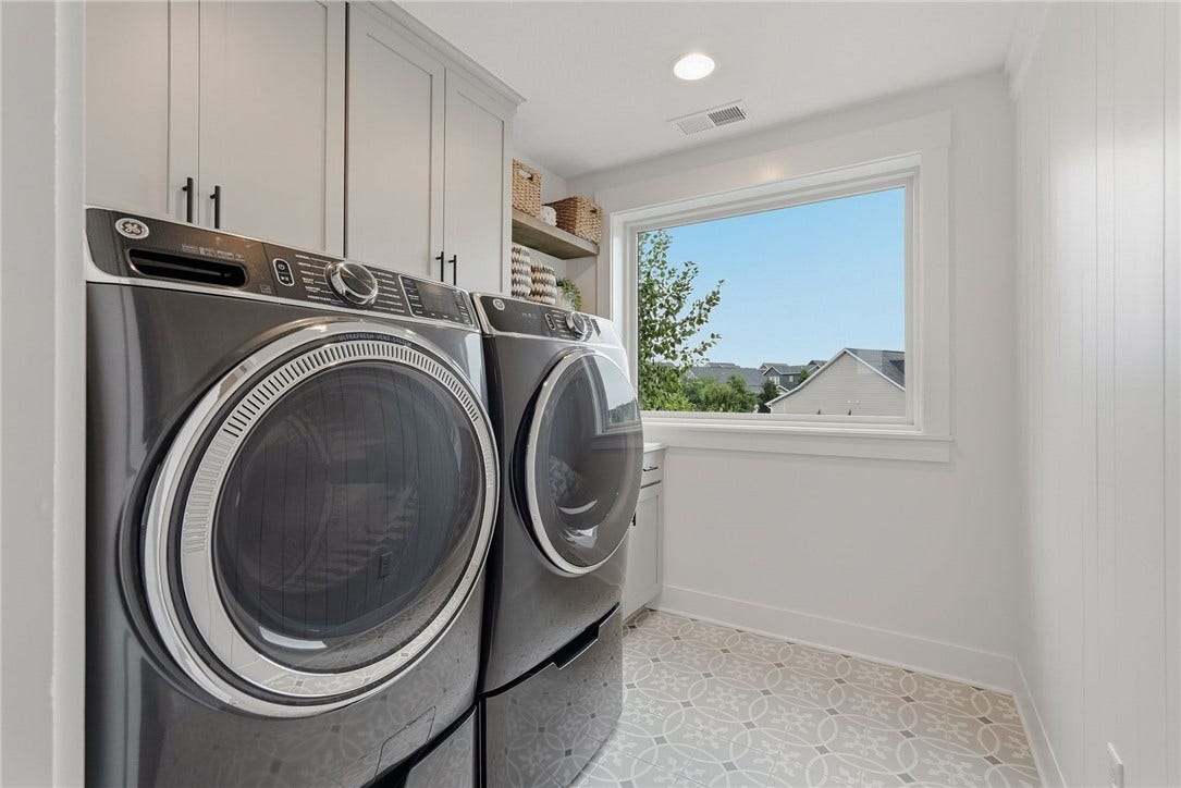 2014 Cherry Rd, Gibsonia, PA 15044