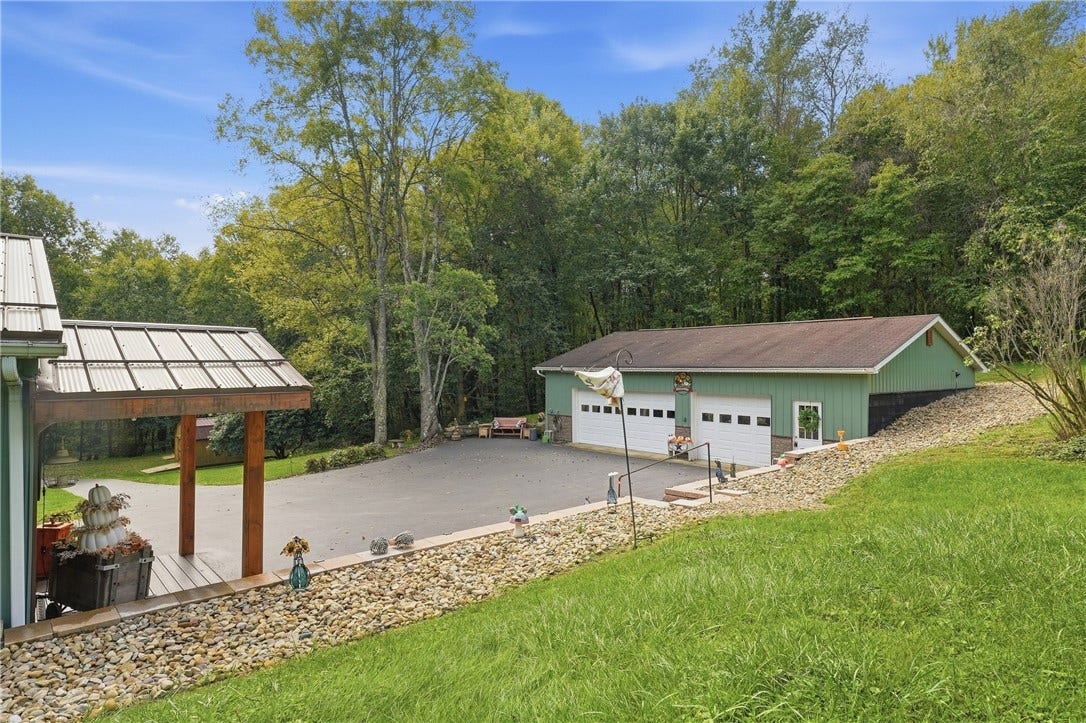 309 Bombishi Rd, Utica, PA 16362