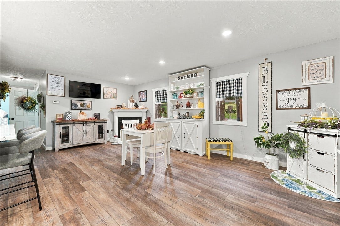 309 Bombishi Rd, Utica, PA 16362