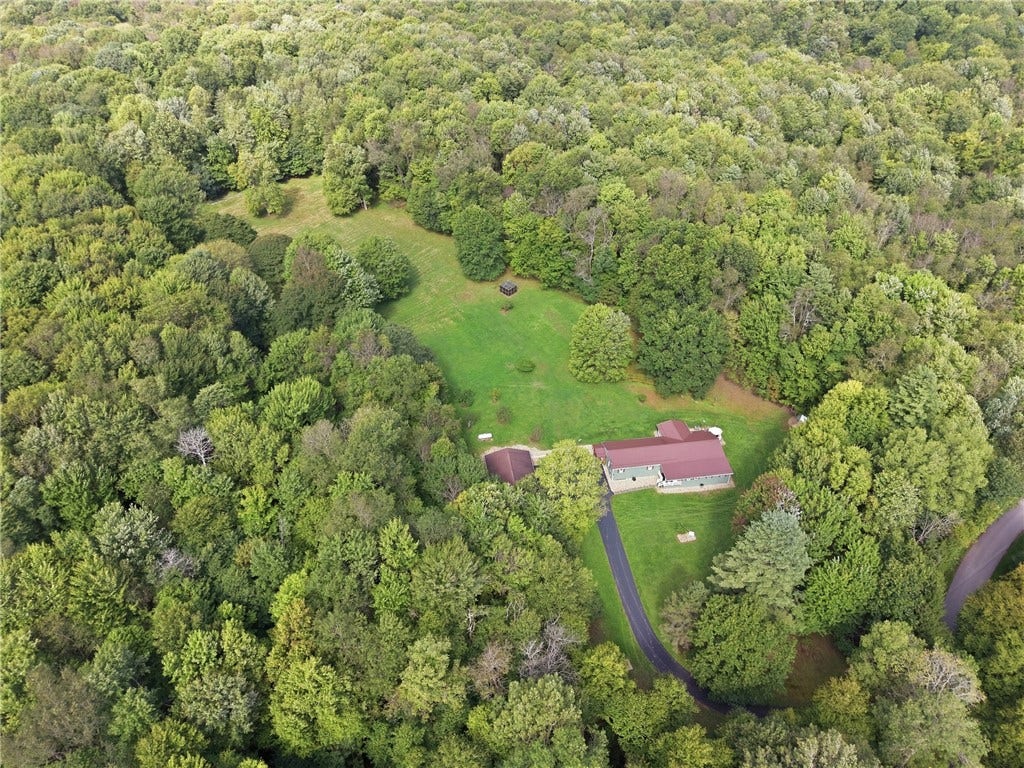 309 Bombishi Rd, Utica, PA 16362