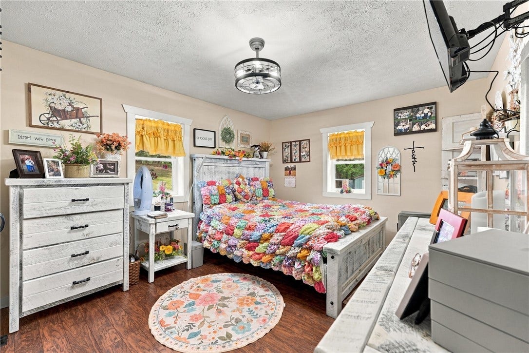 309 Bombishi Rd, Utica, PA 16362