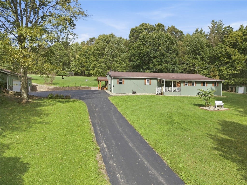 309 Bombishi Rd, Utica, PA 16362