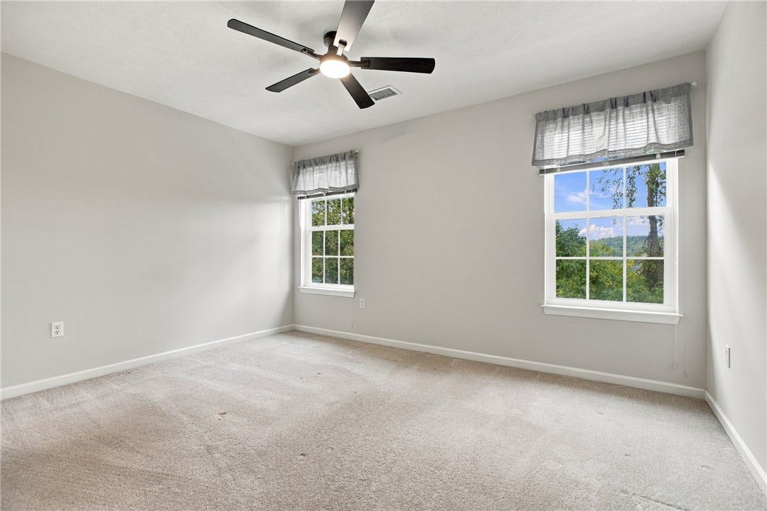 4202 Remington Dr, South Park, PA 15129