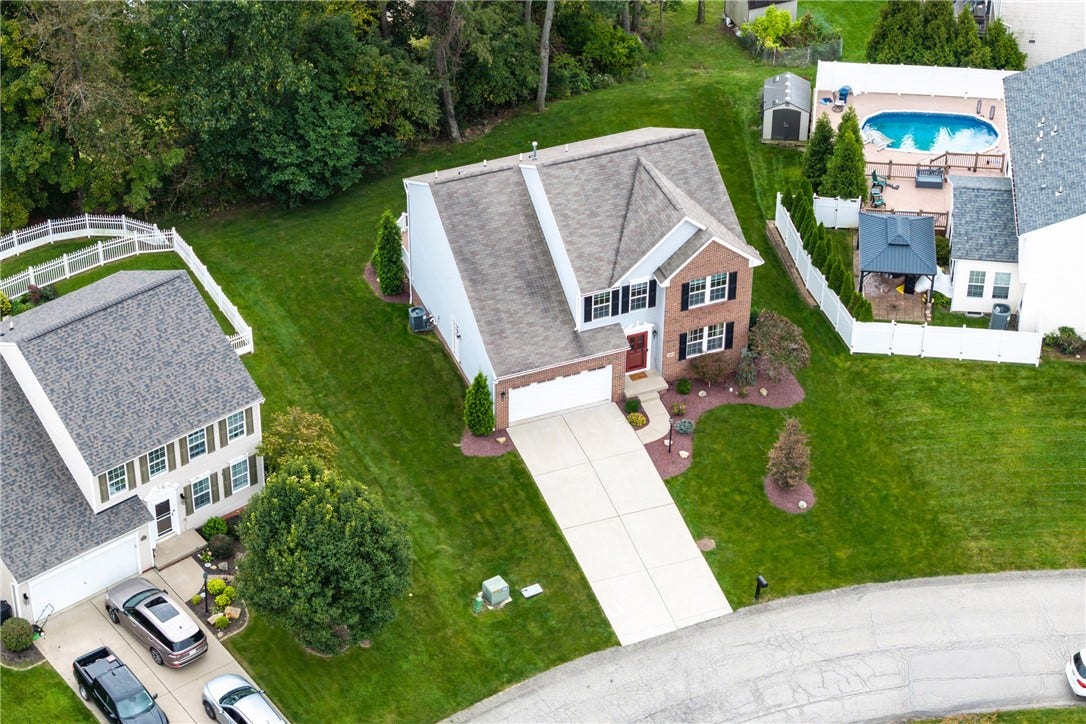 4202 Remington Dr, South Park, PA 15129