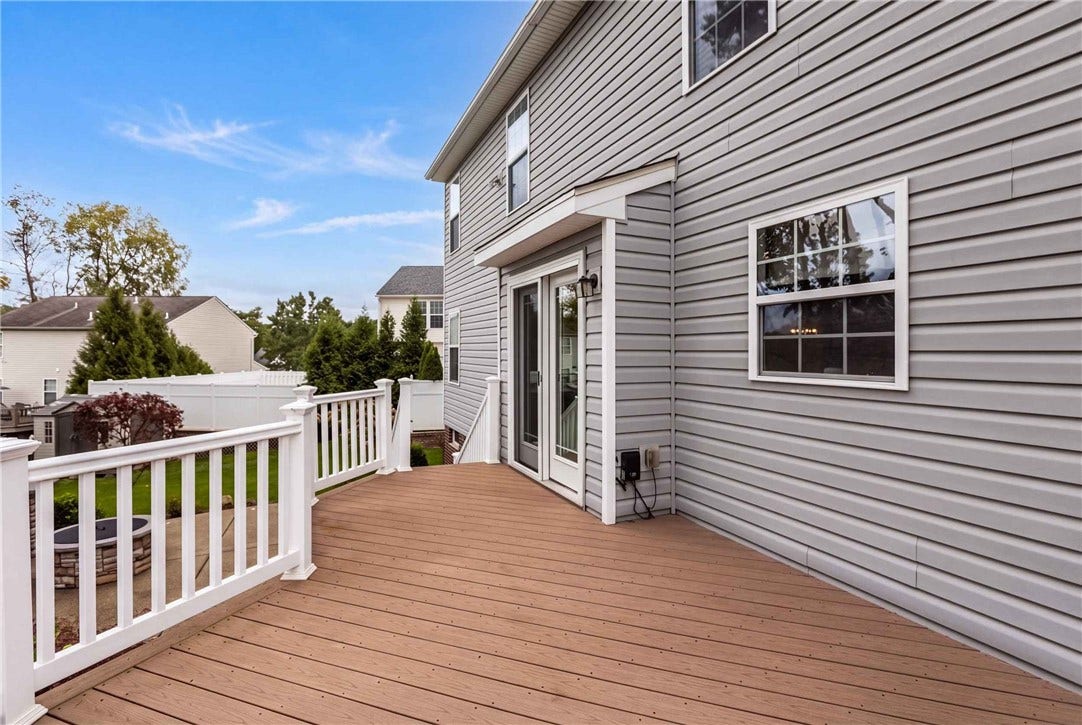 4202 Remington Dr, South Park, PA 15129