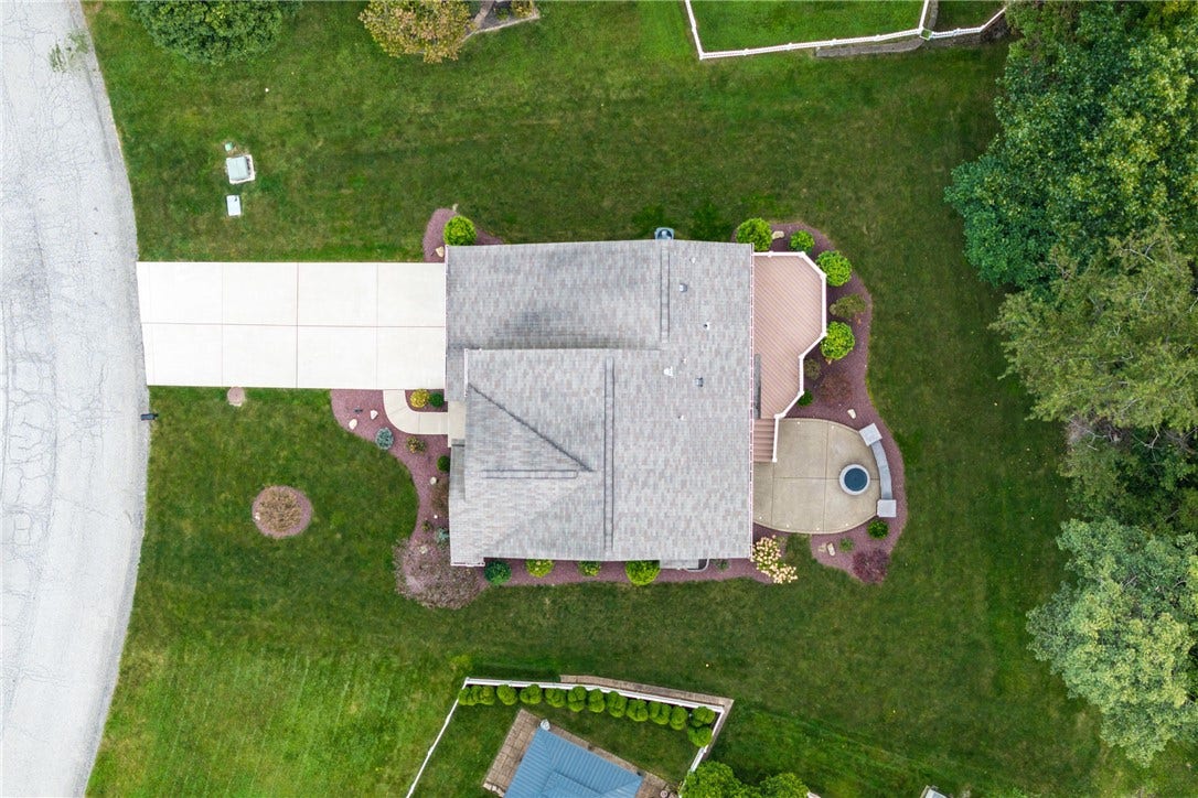 4202 Remington Dr, South Park, PA 15129