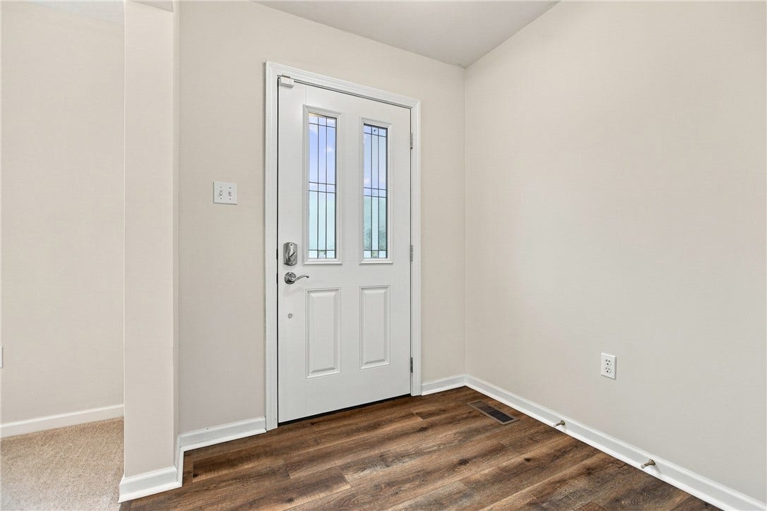 4202 Remington Dr, South Park, PA 15129