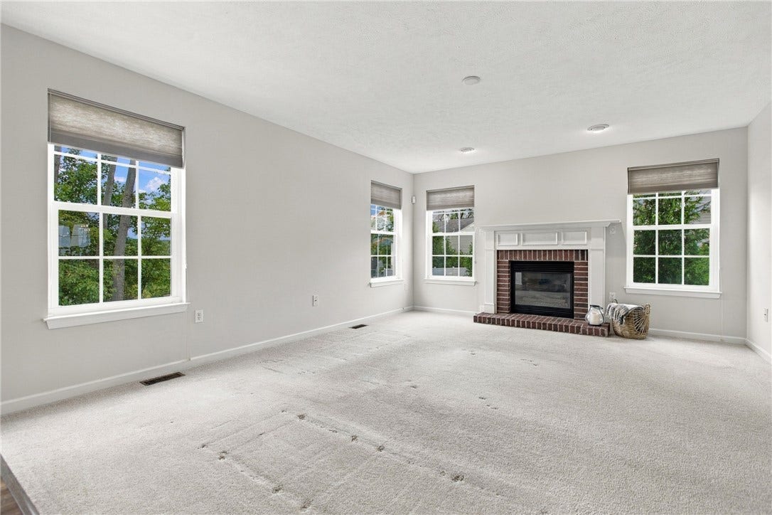 4202 Remington Dr, South Park, PA 15129