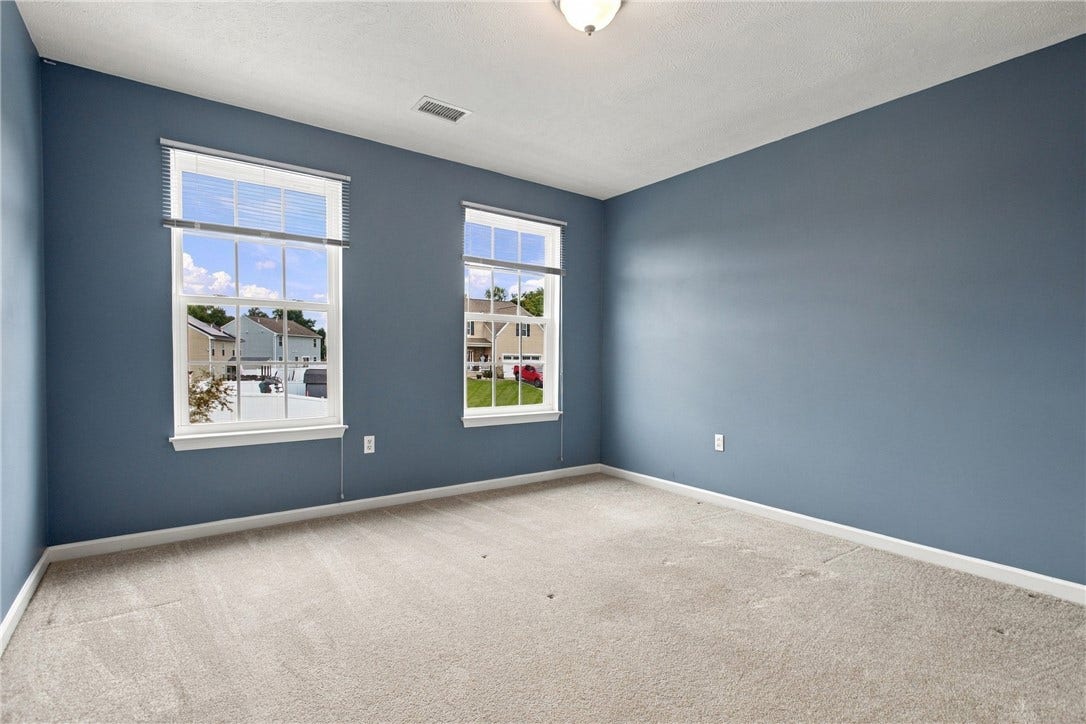4202 Remington Dr, South Park, PA 15129