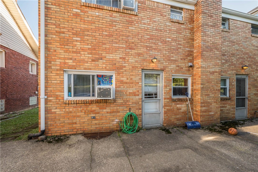 350 Overbrook Blvd, Pittsburgh, PA 15210 350 Overbrook Blvd, Pittsburgh, PA 15210