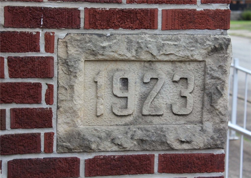 1100 VINE ST, Connellsville, PA 15425