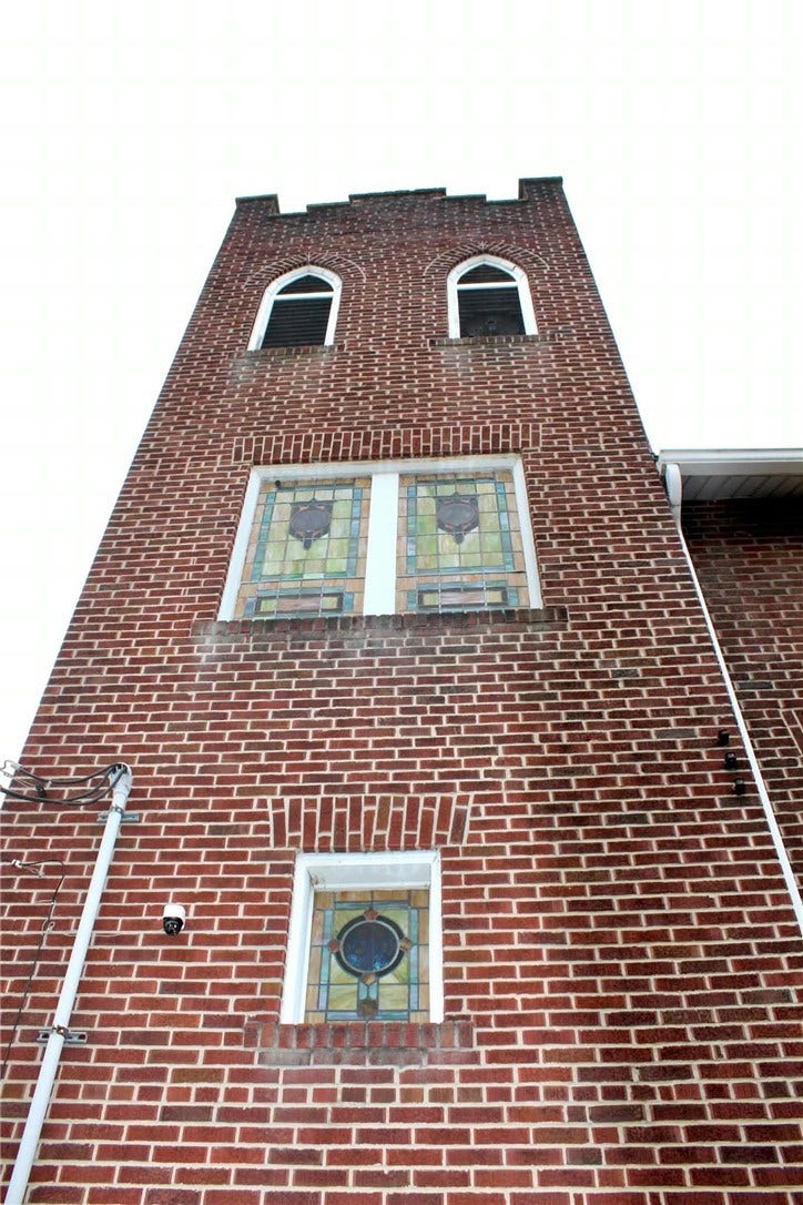 1100 VINE ST, Connellsville, PA 15425