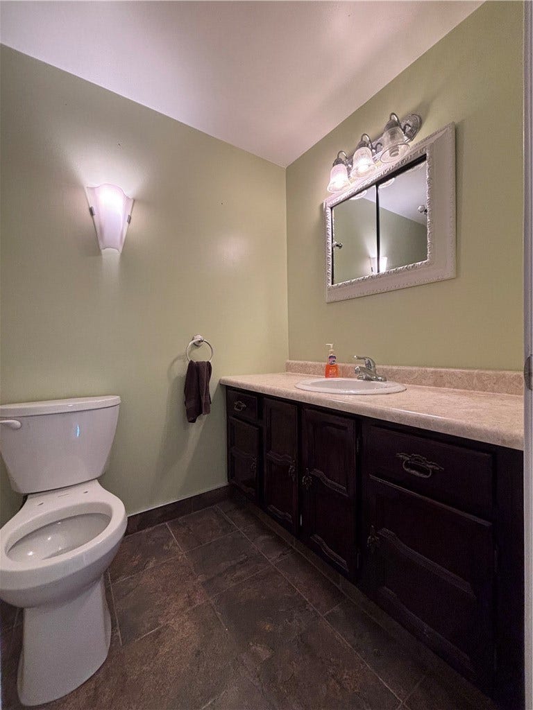 Hall full bath