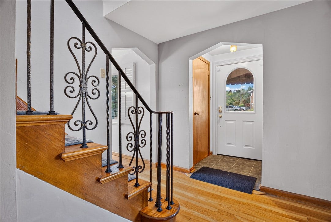 1204 Robbins St, Pittsburgh, PA 15236 1204 Robbins St, Pittsburgh, PA 15236