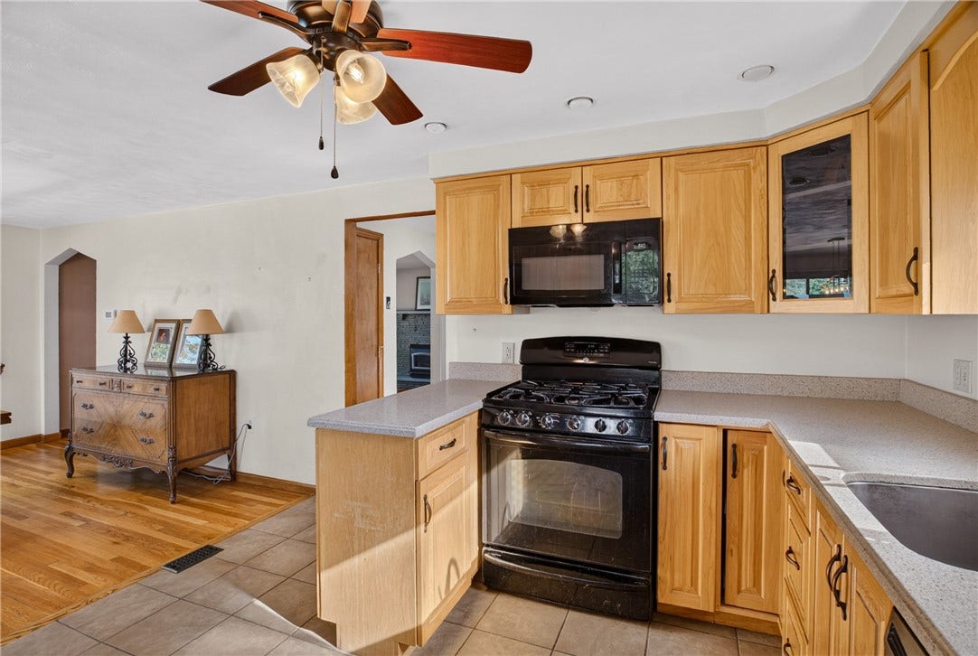 1204 Robbins St, Pittsburgh, PA 15236 1204 Robbins St, Pittsburgh, PA 15236