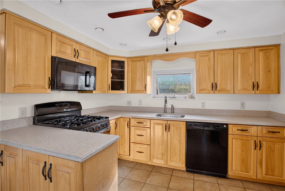 1204 Robbins St, Pittsburgh, PA 15236 1204 Robbins St, Pittsburgh, PA 15236