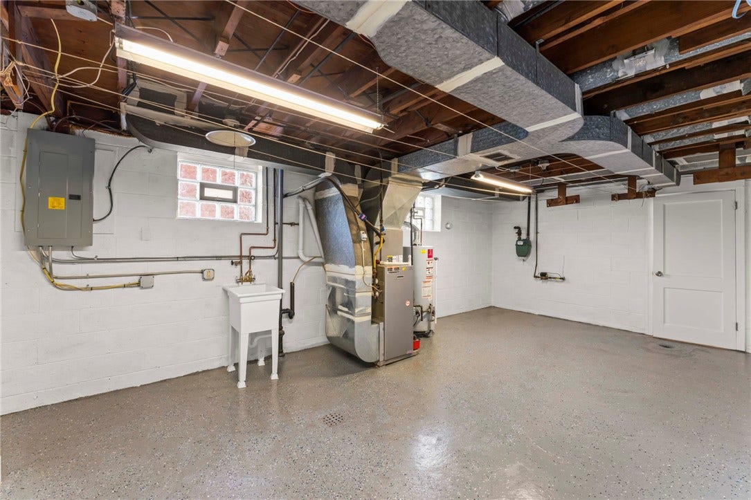 3311 Wallace Drive, Pittsburgh, PA 15227