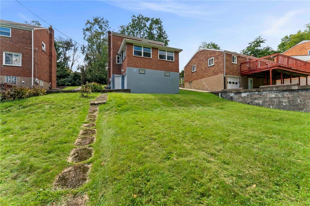 3311 Wallace Drive, Pittsburgh, PA 15227