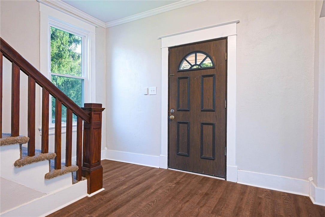 864 Clay Pike, North Huntingdon, PA 15642
