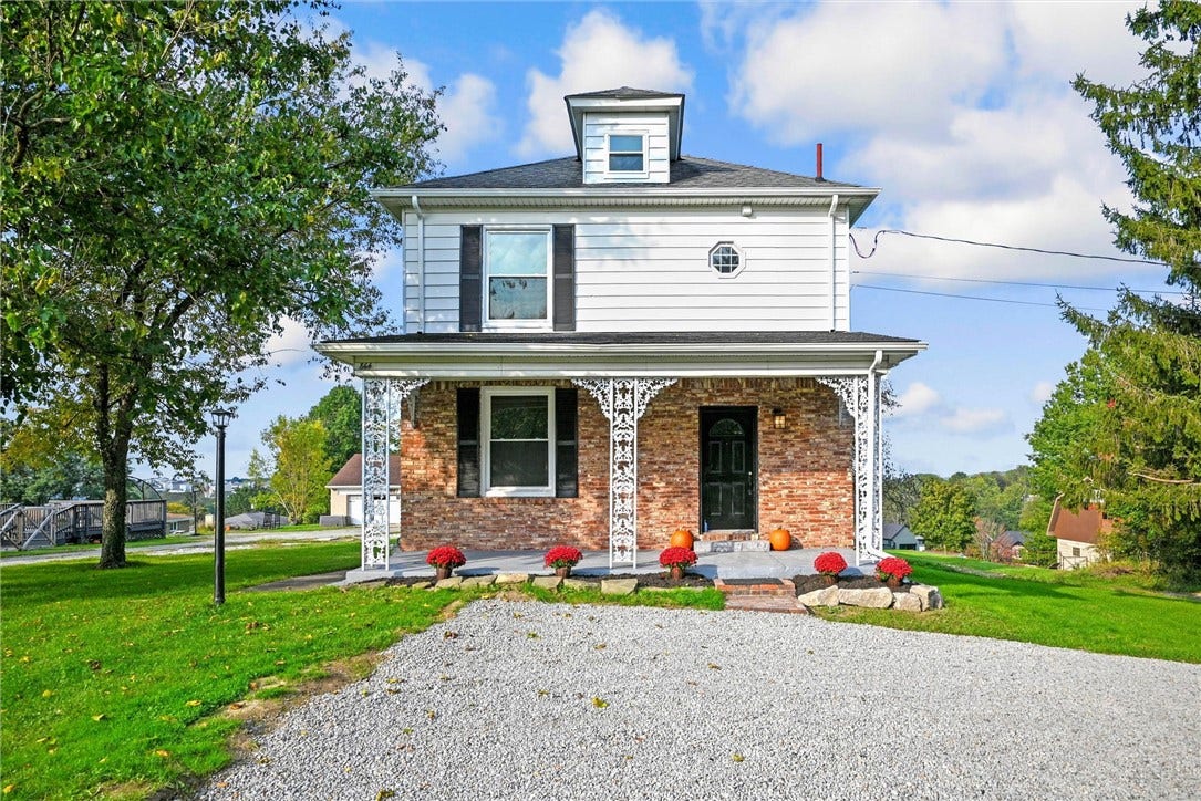 864 Clay Pike, North Huntingdon, PA 15642