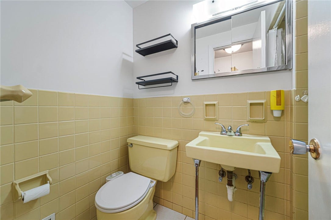 1808 Woodcove Pl, Pittsburgh, PA 15216 1808 Woodcove Pl, Pittsburgh, PA 15216