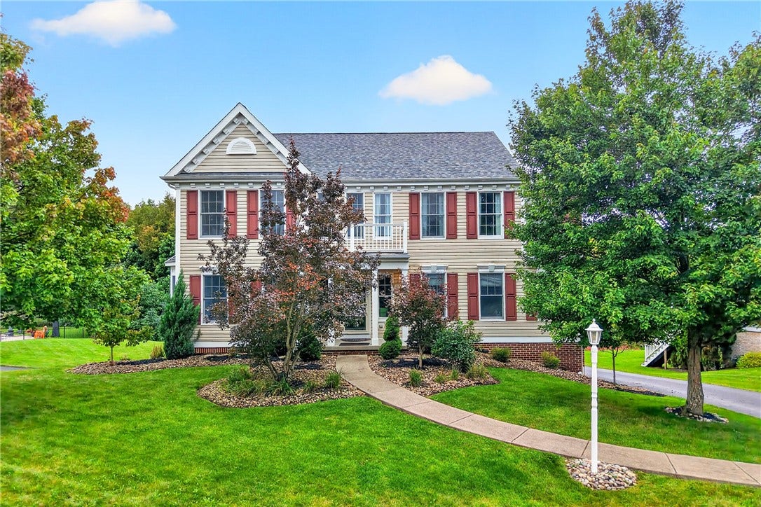 306 Crimson Drive, Pittsburgh, PA 15237 Picture perfect home inside and out.