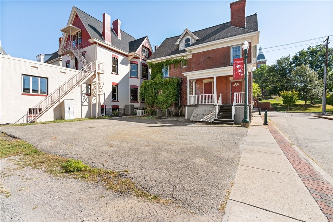 27 S College Street, Washington, PA 15301