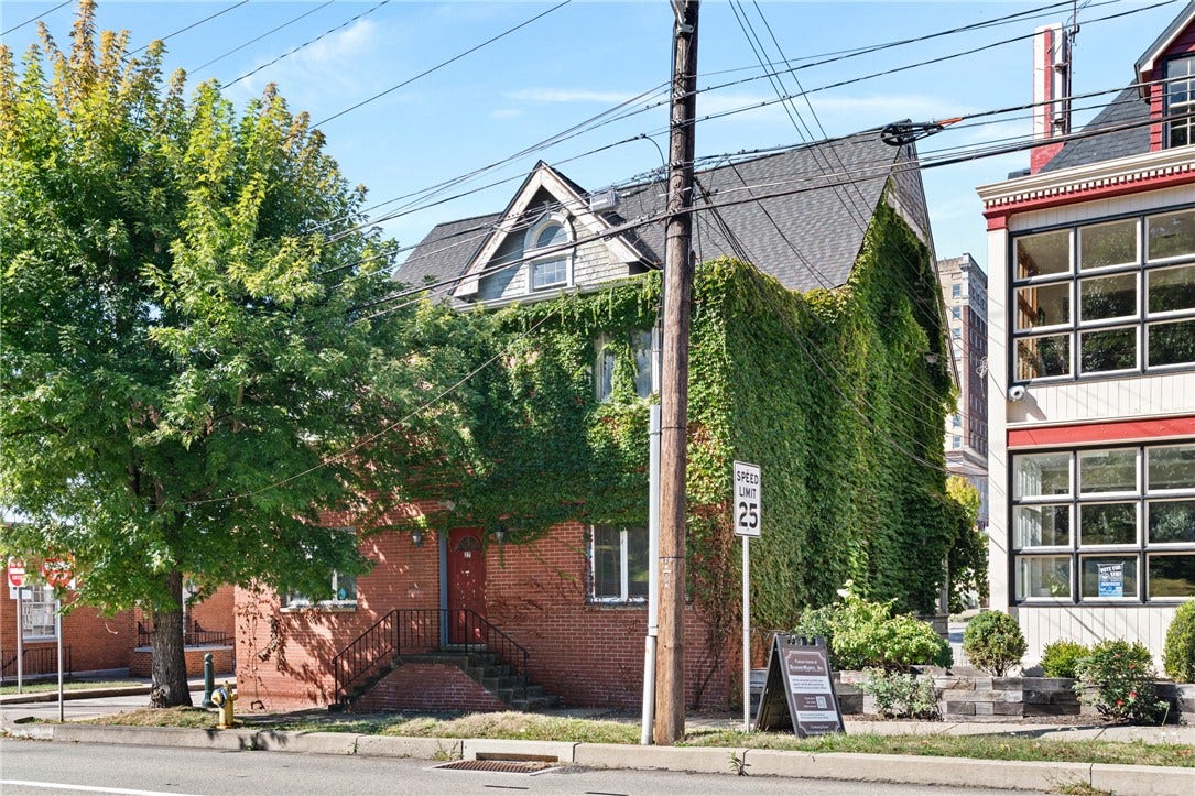 27 S College Street, Washington, PA 15301