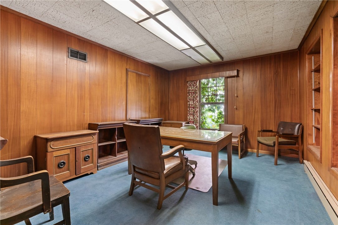 27 S College Street, Washington, PA 15301