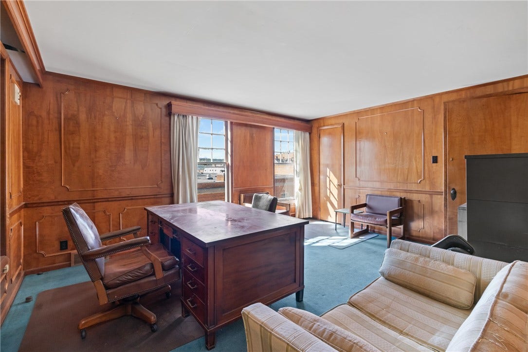 27 S College Street, Washington, PA 15301