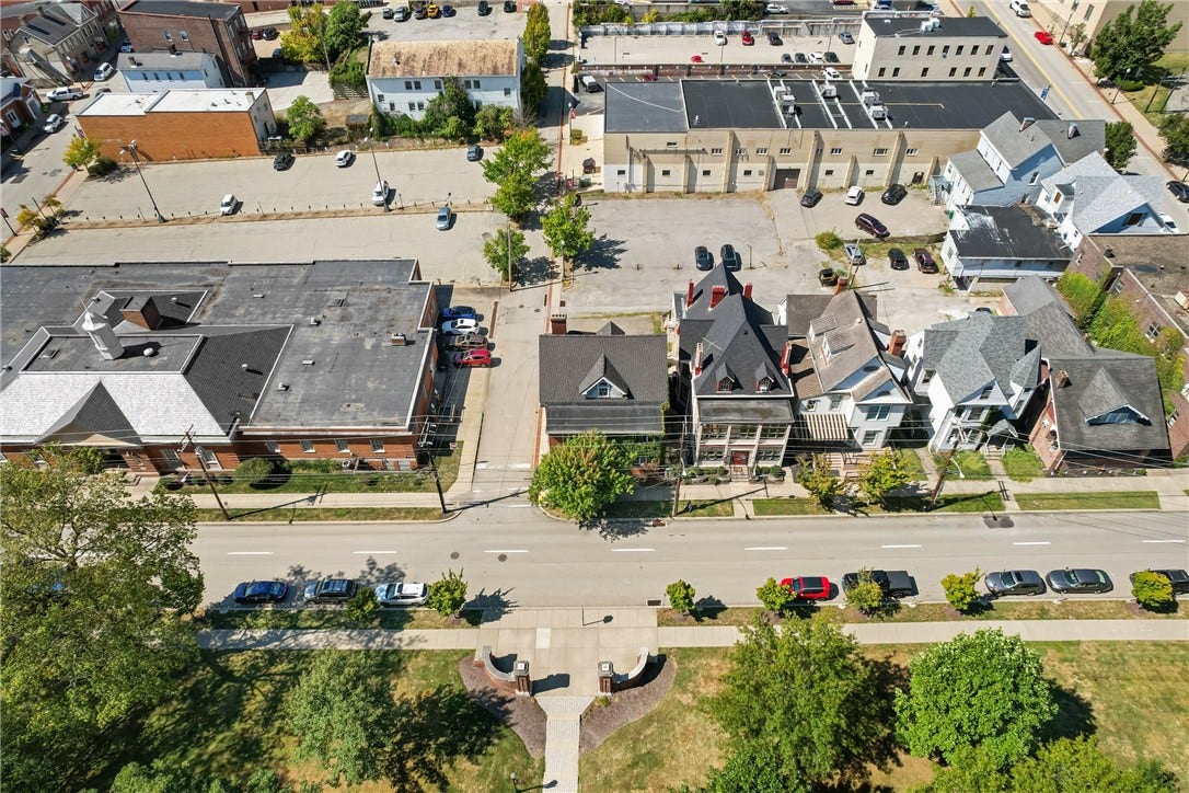 27 S College Street, Washington, PA 15301