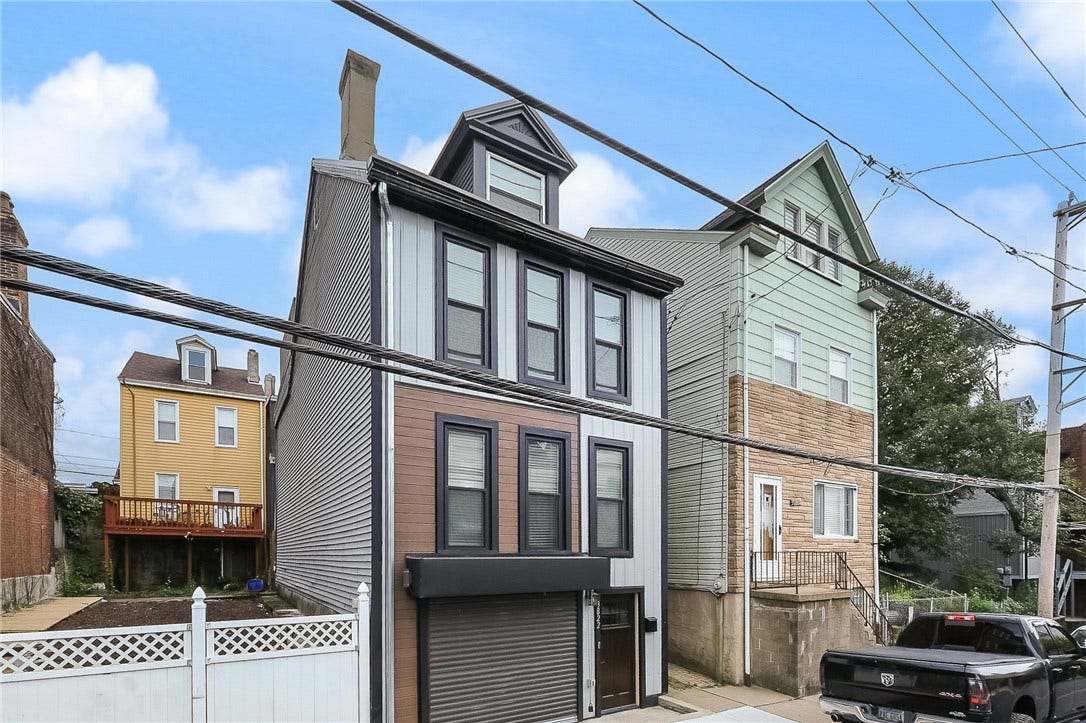3822 Mintwood St, Pittsburgh, PA 15201 3822 Mintwood St, Pittsburgh, PA 15201