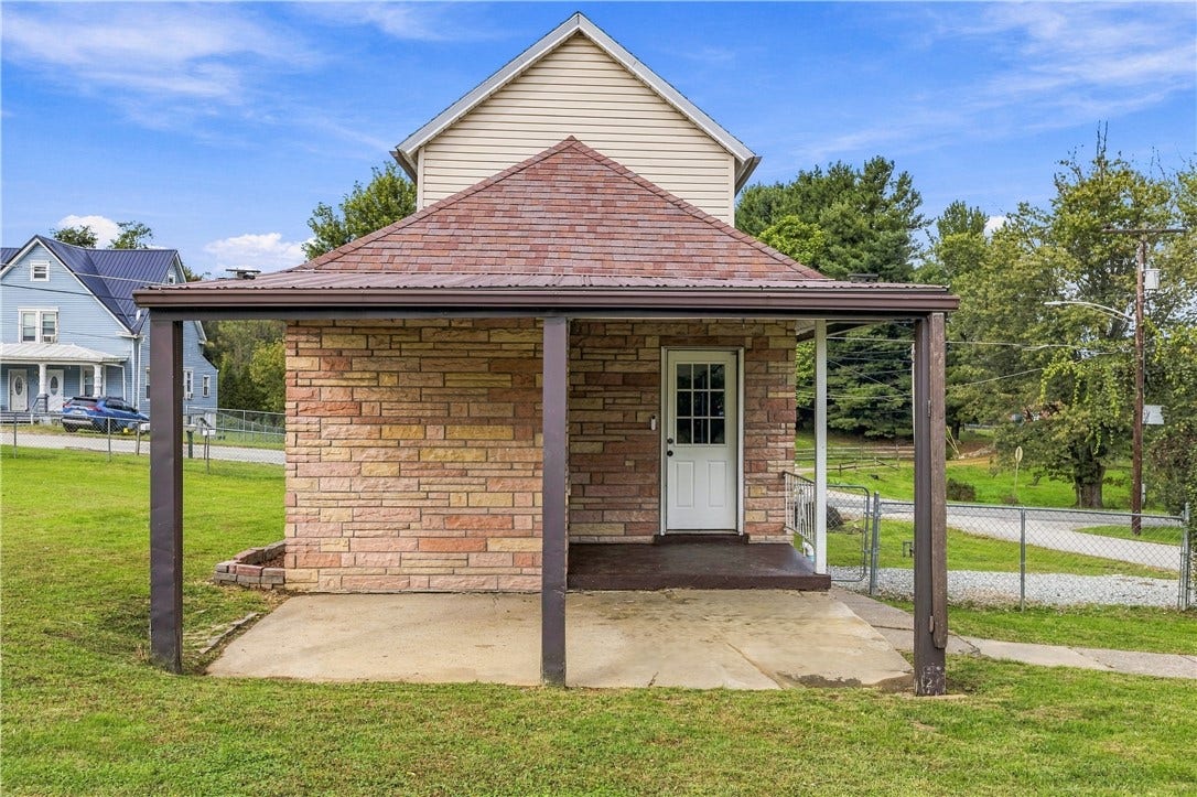 701 Washington Avenue, Brownsville, PA 15417
