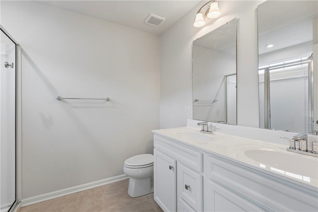 207 Yellowwood Ct, Washington, PA 15301