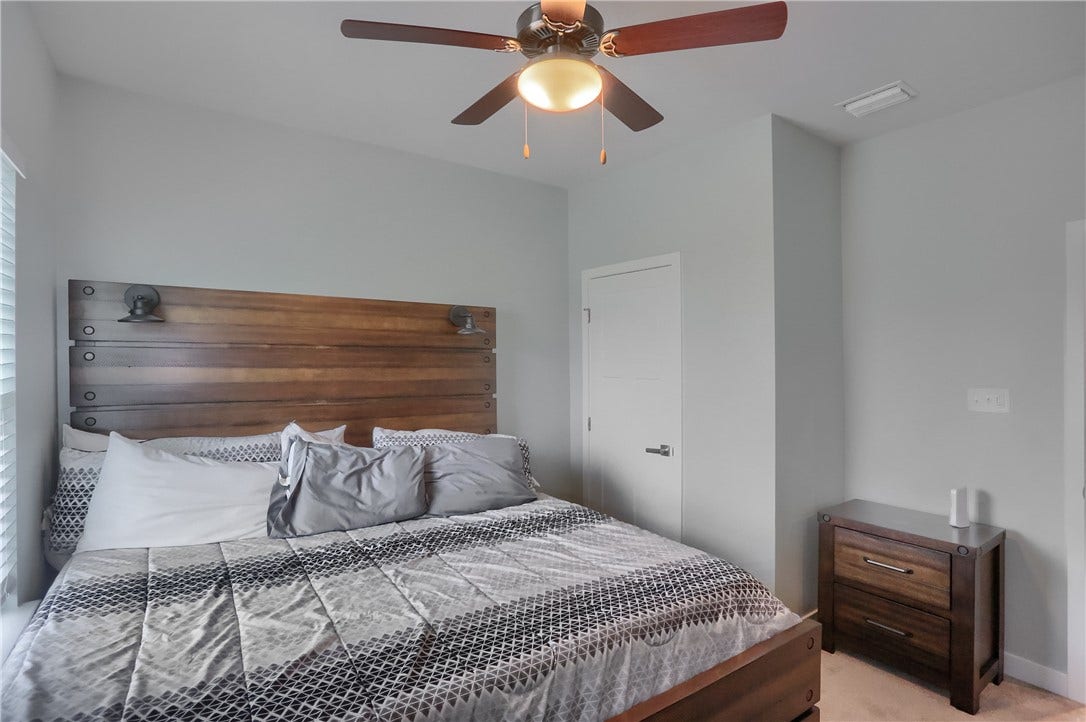 1026 Adair Ave, Valencia, PA 16059