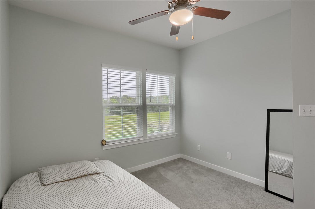 1026 Adair Ave, Valencia, PA 16059