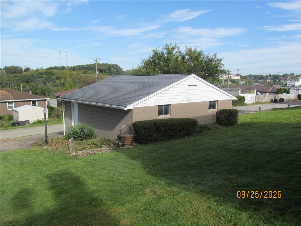 1522 Broad Street, Greensburg, PA 15601