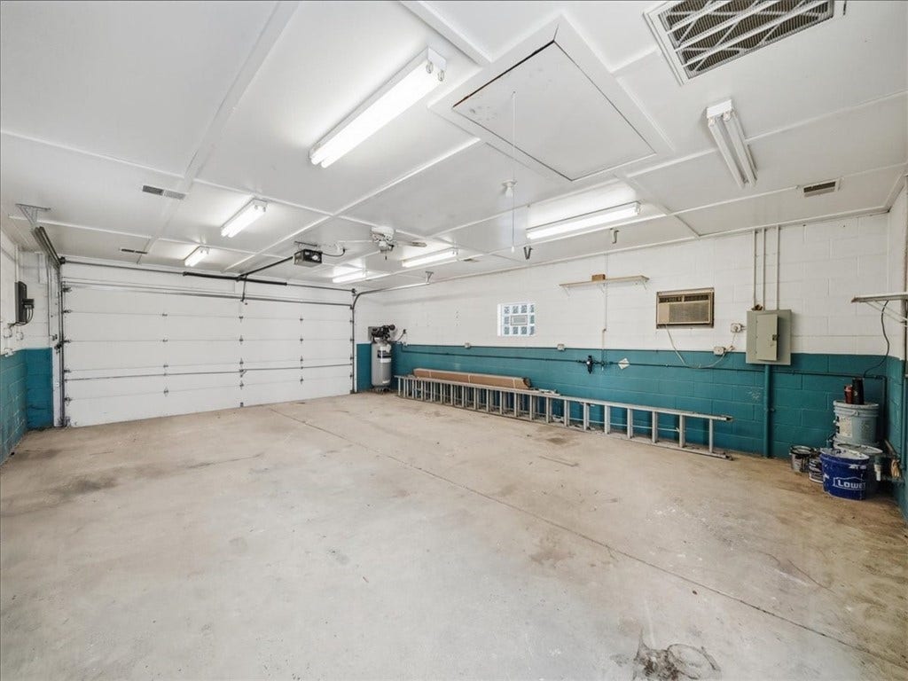 320 Raymond St, Pittsburgh, PA 15218 320 Raymond St, Pittsburgh, PA 15218