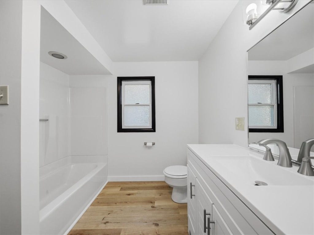 320 Raymond St, Pittsburgh, PA 15218 320 Raymond St, Pittsburgh, PA 15218