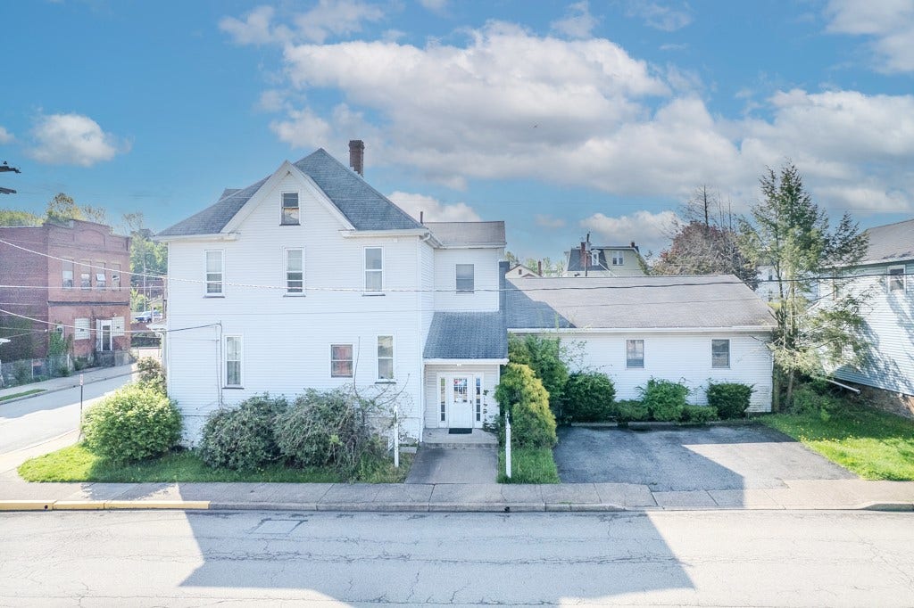 501 Alexandria St, Latrobe, PA 15650