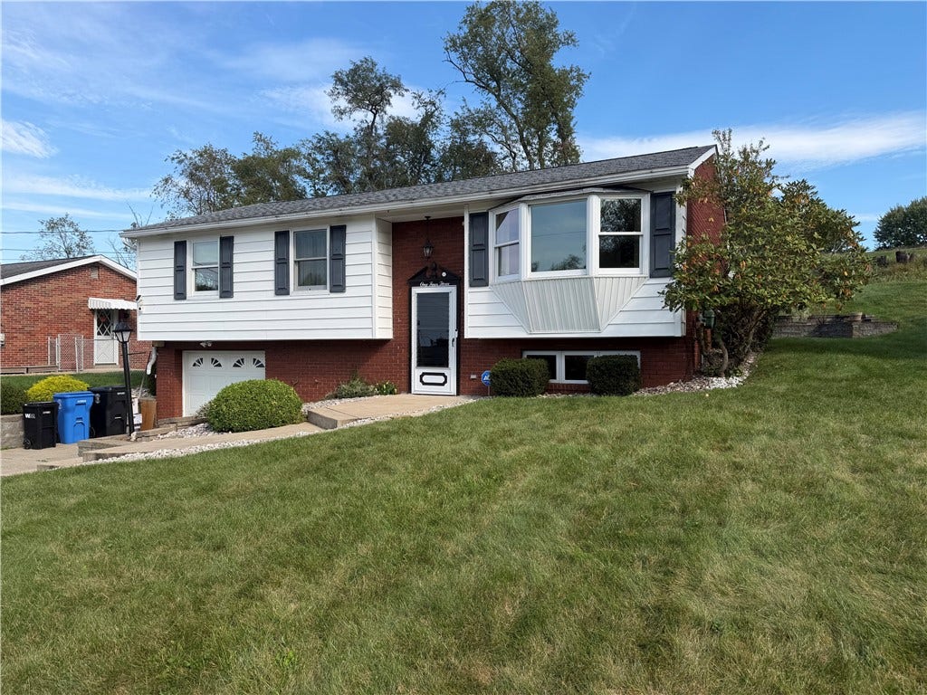 143 Arrow, Elizabeth, PA 15037