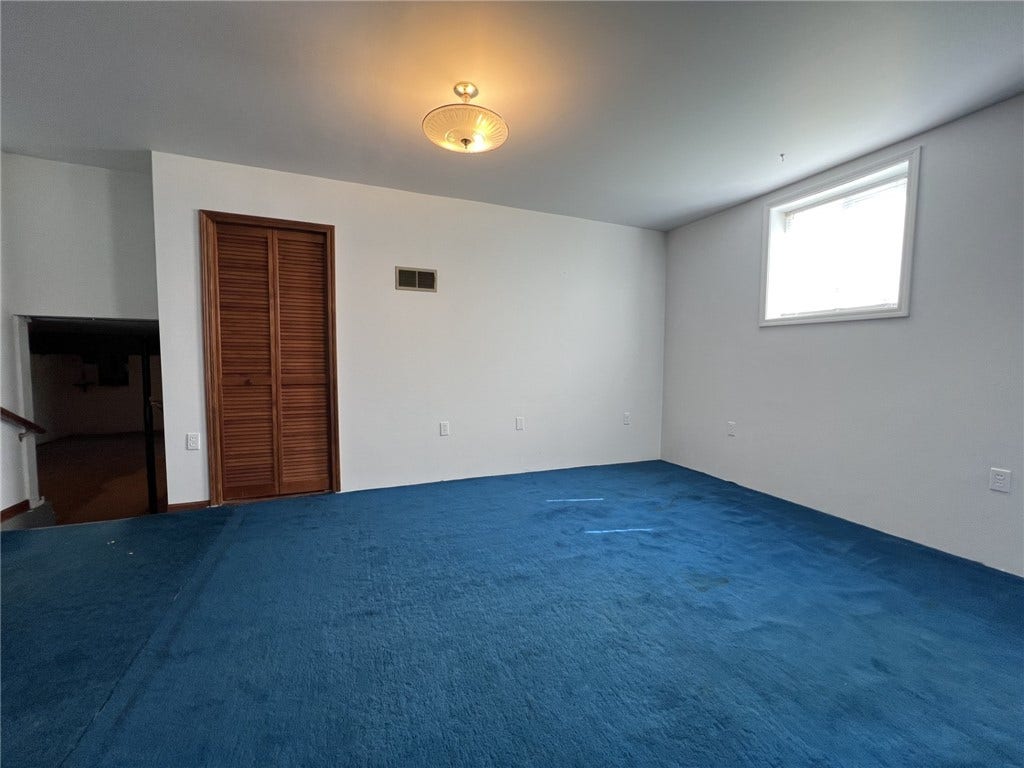13 Dearth Ln, Uniontown, PA 15401