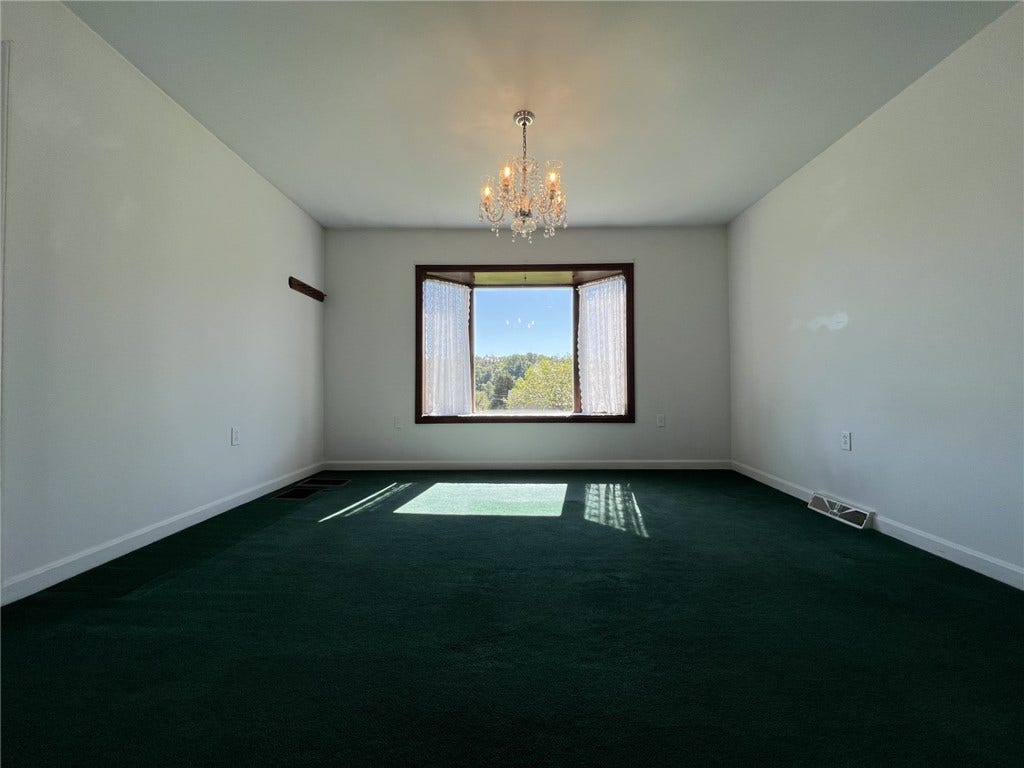 13 Dearth Ln, Uniontown, PA 15401