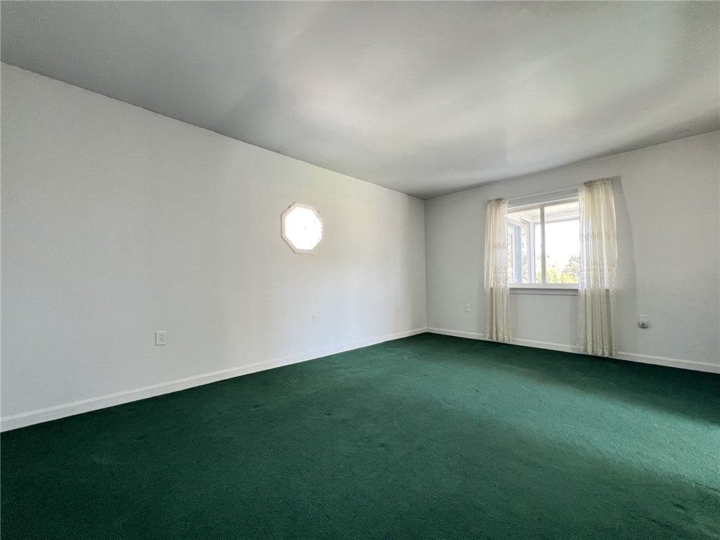 13 Dearth Ln, Uniontown, PA 15401