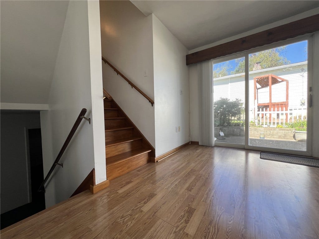 13 Dearth Ln, Uniontown, PA 15401